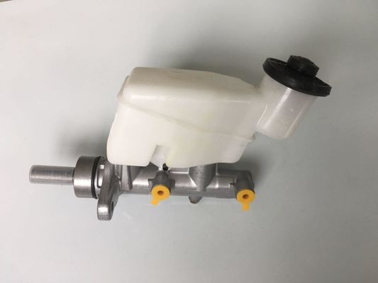 47201-52330 47201-0D220 Brake Master Cylinder Sub-Assembly # 47201-52330 2007-2012 FITS TOYOTA Yaris Master Cylinder 47201-52330