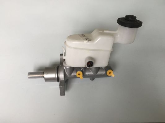 47201-09210 47201-09240 FITS TOYOTA 47201-09210 Silinder Sub-Assy, Brake Master 47201-09210 Brake Master Silinder FITS TOYOTA Hilux Vigo Afrika Selatan KUN25