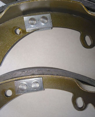 Fortuner 04495-OK070 Penggantian Sepatu Rem Drum FN2809
